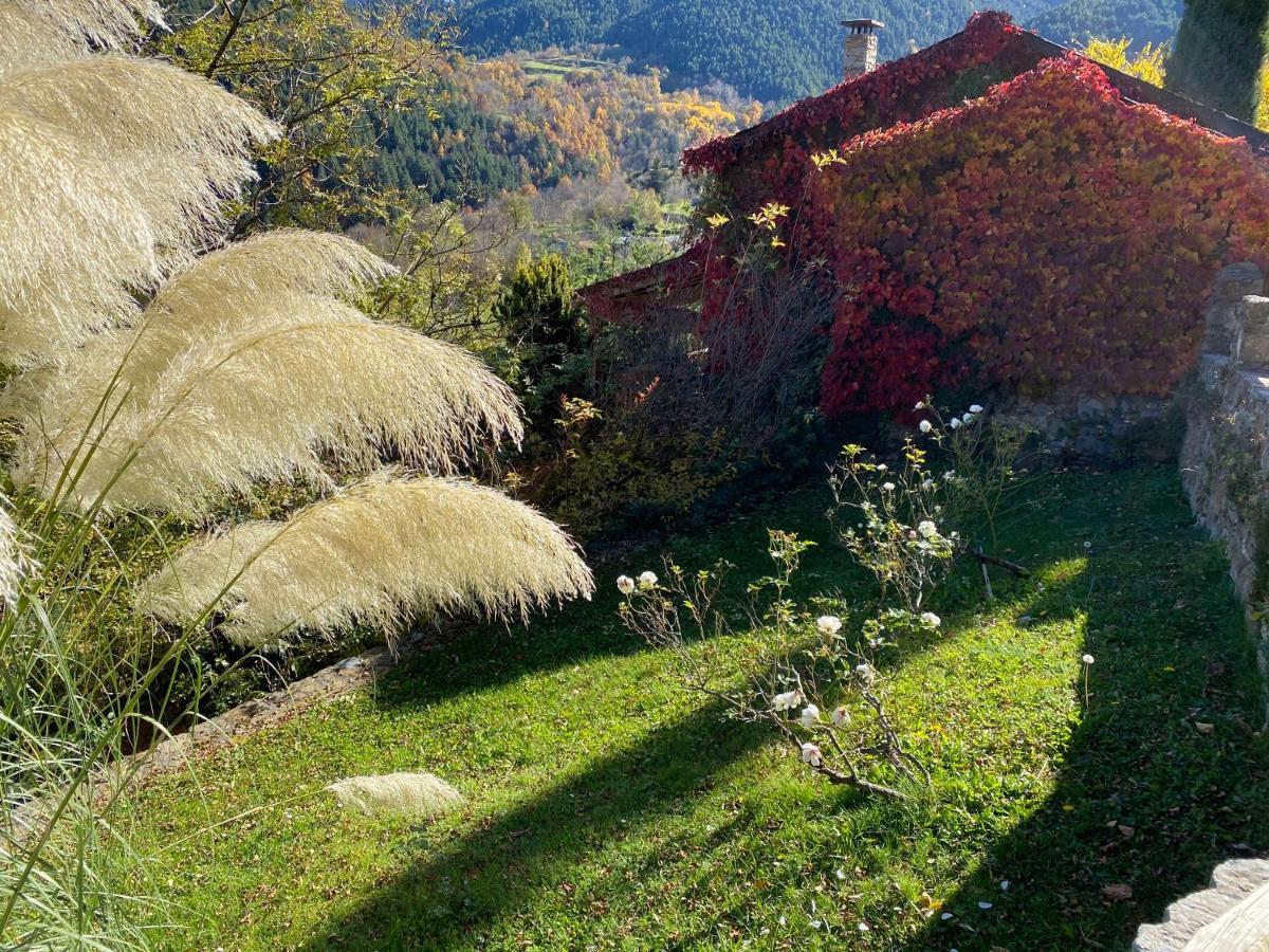 Casa Rural Pirineu Neva Villa Exterior photo