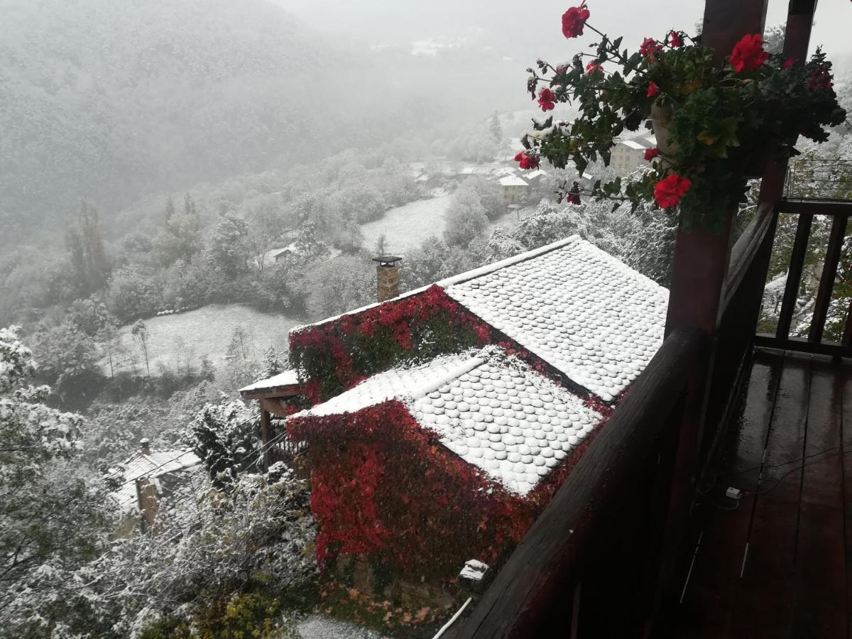 Casa Rural Pirineu Neva Exterior photo